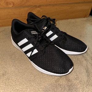 Adidas cloadfoam sneakers size 9